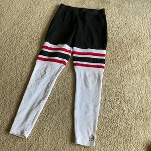 Bombshell sportswear high rise sock leggings M
